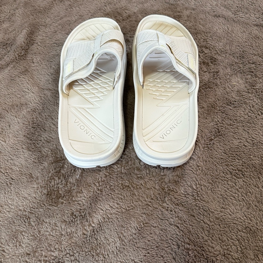 Vionic Rebound Slides - image 4